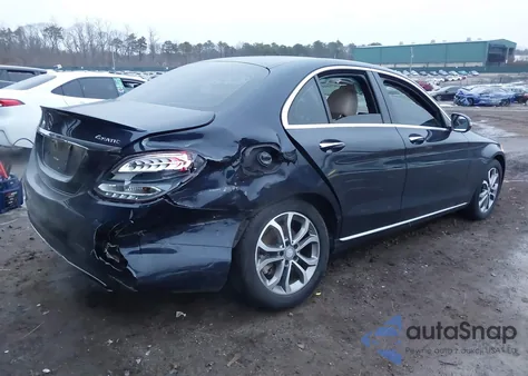 2016 Mercedes-Benz C 300 4Matic from USA, damaged, VIN 55SWF4KB1GU154225